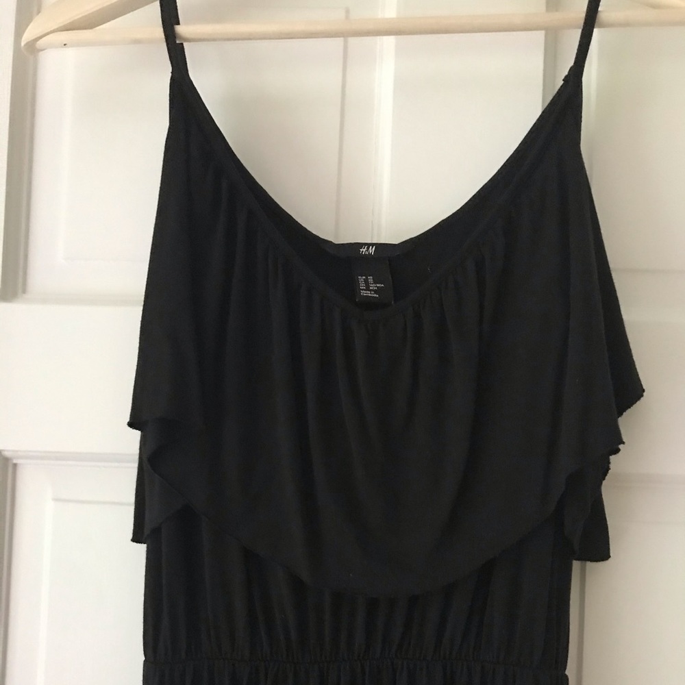 Basic Ruffled Maxi Dress - Picture 2 of 5